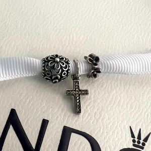 PANDORA Set of Charms and Dangle